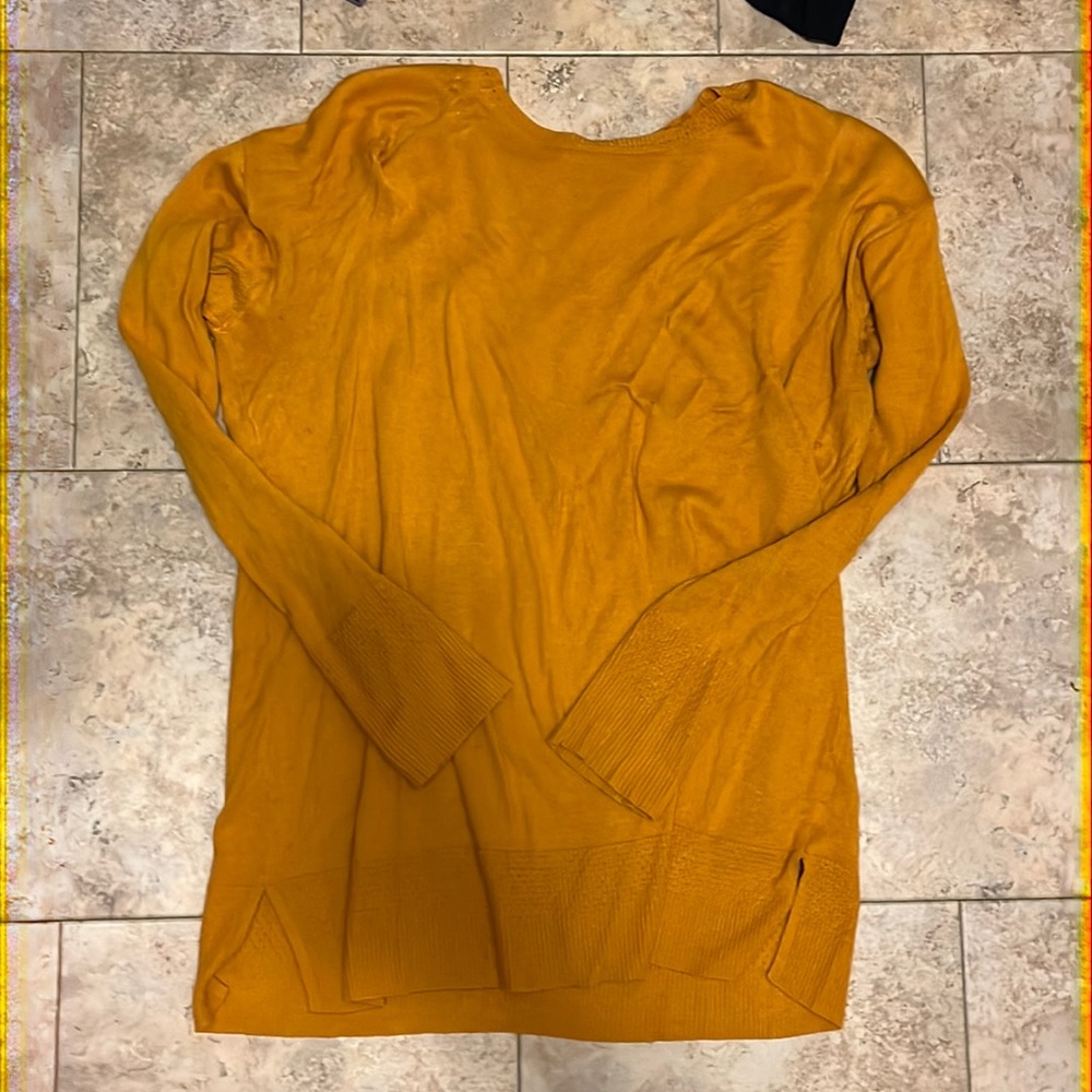 Mustard yellow tunic long sleeve light sweater